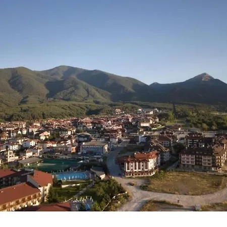 Lux Belvedere Holiday
